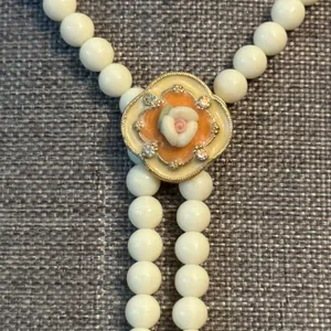 1928 Vintage Glass Bead Flower Y Necklace thumbnail 3