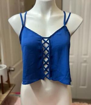 Blue top Blue thumbnail 1