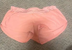 Lululemon Shorts 2.5" Speed Up Low-Rise thumbnail 1