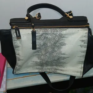 Vince Camuto Black Leather Snakeskin Embossed Satchel Crossbody Bag thumbnail 2