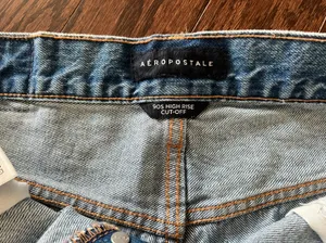 Aeropostale 90s High Rise Cut-Off Shorts thumbnail 3