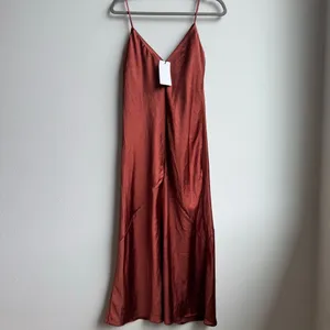 NWT Line & Dot Satin Slip Dress Burnt Orange Brown Romantic Beach Size Medium thumbnail 2