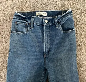 Abercrombie 90’s Jeans thumbnail 4