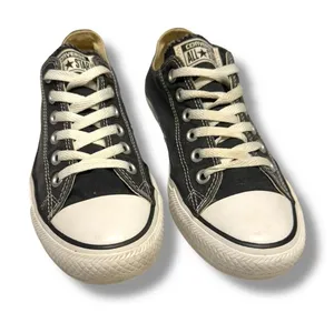 Converse Black‎ and White Chuck Taylor Sneakers Women's 8 thumbnail 1