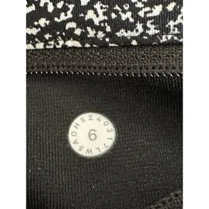 Lululemon Pace Perfect Air Time White Black 7/8 Tight‎ Leggings Women's Size 6 thumbnail 8