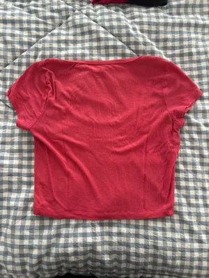 PacSun Ribbed Scoop Neck Crop Top in Raspberry Pink thumbnail 3