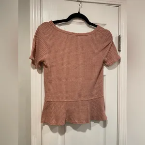 Paper Crane Size S Pink Waffle Knit V Neck Short Sleeve Ruffle Hem Peplum Top thumbnail 8