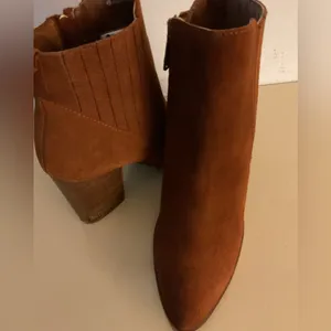 Blondo women suede Chelsea waterproof Cognac Suede Ankle Booties size 9.5 thumbnail 10