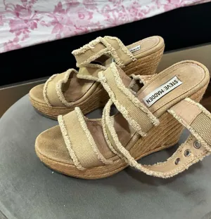 Steve Madden Wedge Heels thumbnail 1