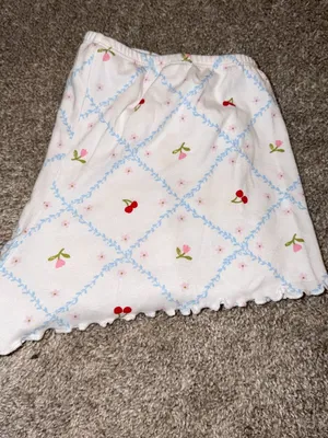 Wild Fable Fruit & Flower White Sleep Shorts - Size Medium thumbnail 2