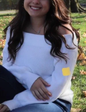 White Sweater Size M thumbnail 3