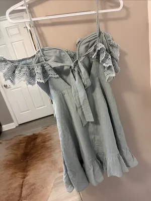 Selfie Leslie x Angel Biba Seafoam Blue Ruffle Cold-Shoulder Romper – Size Small thumbnail 6