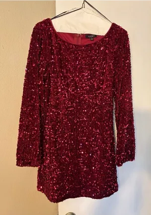 Red sequin dress thumbnail 1