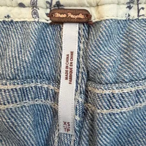 Free People Pacific Blue Paint Splatter Distressed‎ Denim Joggers XS NWT thumbnail 8
