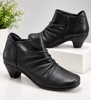 Naot Leather Ankle Booties Black Heeled Boots Side Zip size 41 US 10-10.5 thumbnail 1