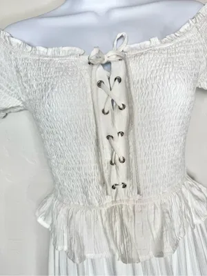 Beivy Off-Shoulder White Ruffle Maxi Dress Size Medium thumbnail 11