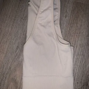 Garage plunge ribbed crop top thumbnail 6