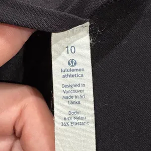 Lululemon Black Featherlight Tee Shirt Women’s 10 thumbnail 3