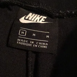 Nike Black Velour Sweatpants thumbnail 3