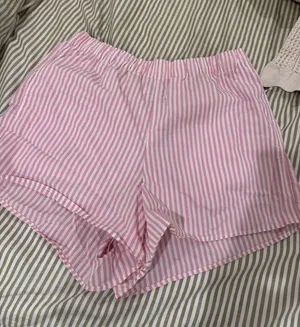 Hollister Shorts thumbnail 1