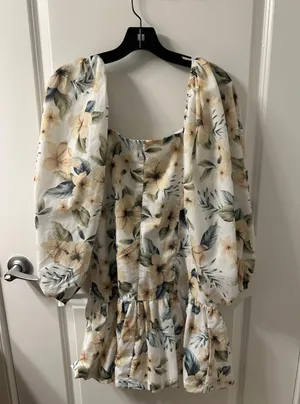 Puff Sleeve Pleated Dress thumbnail 3