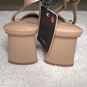 Zara nude/clear pvc straw detail slingback sandals size 6 thumbnail 3