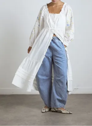 Revolve Anthropologie Damson Madder White Cotton Junia Midi Dress in Embroidered thumbnail 11