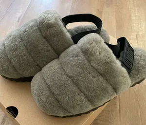 UGG Super Fluff Slipper size 7 NWT thumbnail 1