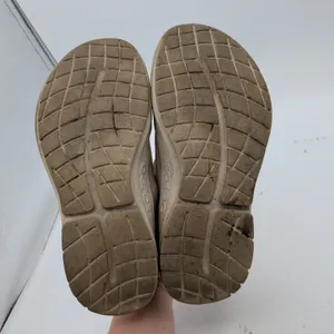 OOFOS OOmg eeZee Low Shoe Womens 8 Tan Camo Slip On Recovery Sneaker OMG11152021 thumbnail 7
