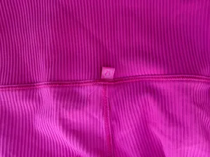 Lululemon top thumbnail 3