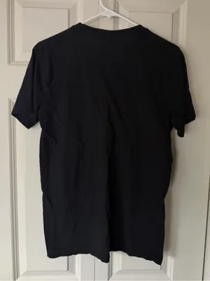 Zine Clothing Black V-Neck Tee with Pink "BABY mama" Graphic thumbnail 3