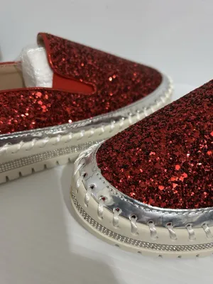Women’s Red Glitter Slip-On Flats Silver Trim Round Toe Rubber Sole US 9 thumbnail 3