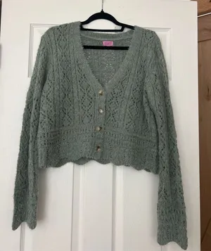 Francesca's Sweater thumbnail 1