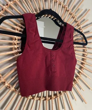 Gymshark crop tank thumbnail 2