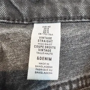 HM Jeans Size 8 Black Faded Distressed High Rise Straight‎ Split Hem Mall Goth thumbnail 5