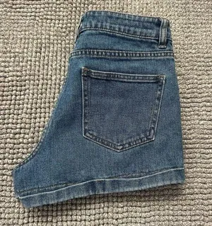 PacSun Blue Jean Mom Short thumbnail 1