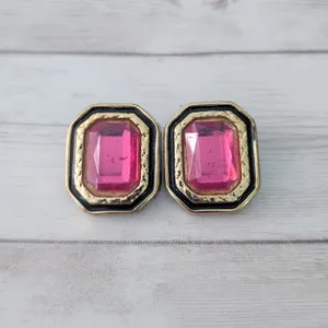 Vintage Clip On Earrings Pink & Gold Tone - Fair Condition thumbnail 2
