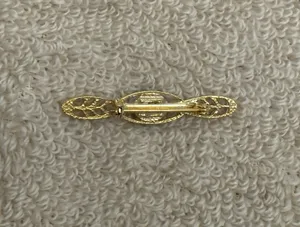 1928 Vintage Gorgeous Porcelain Rose Flower Bar Brooch Gold Tone thumbnail 4