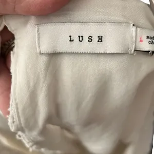 LUSH Lace Romper nwt‎ thumbnail 7