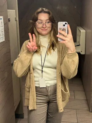 American Eagle Outfitters Pants thumbnail 3