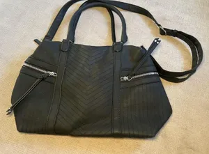 Torrid Satchel Bag Womens Large Black Faux Leather Chevron Zip Pockets Purse thumbnail 1
