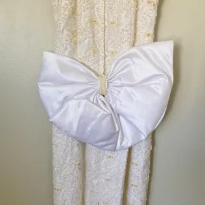 Vintage 90s Pearl Beaded Wedding Gown Size 12 Back Bow Old Money Bridal Dress thumbnail 7