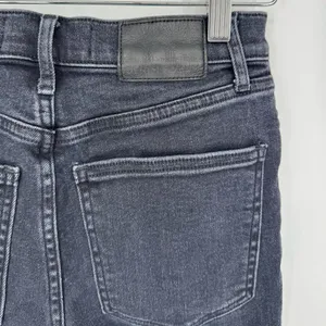 ARITZIA DENIM FORUM Lola High Rise Skinny 24L‎ in Size 26 thumbnail 7