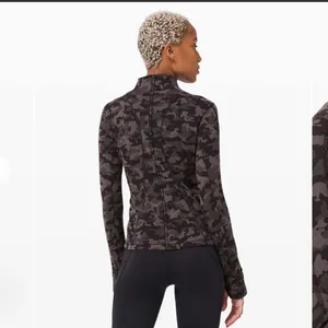 Lululemon Run Briskly 1/2 Zip Long Sleeve Shirt Camo Black Lunar Rock Size 6 thumbnail 3