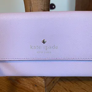 Kate Spade wristlet thumbnail 2
