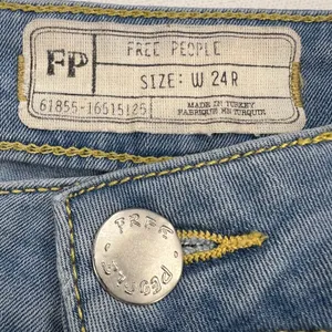 Free People Just Float On Super Flare Mid Rise Jeans Sea Mist Light Wash Size 24 thumbnail 4