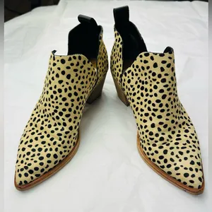 Dolce Vita Black and Cream Ankle Booties thumbnail 4