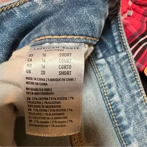 American Eagle Women's Size 16‎ Short Hi-Rise Jegging Light Wash Destroyed High thumbnail 15