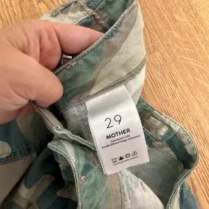 Mother Denim The Shaker Camo Crop Shorts Green Size 29 thumbnail 3