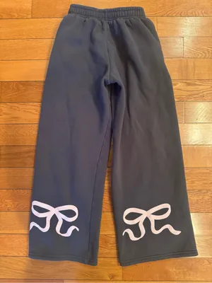 Edikted Bonney Bow Detail Wide Leg Sweatpants - Dark Gray / Pink (Size XS) thumbnail 3